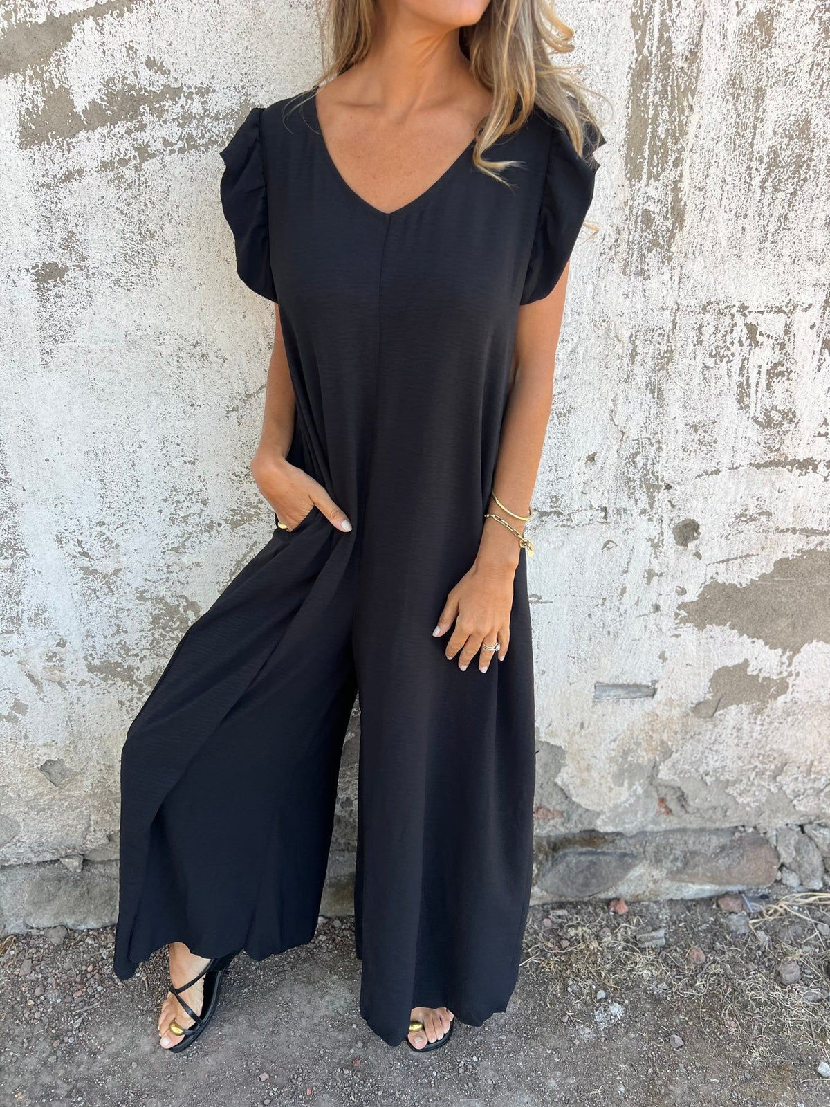 Cassandra™ | Trendy V-Neck Women Jumpsuit